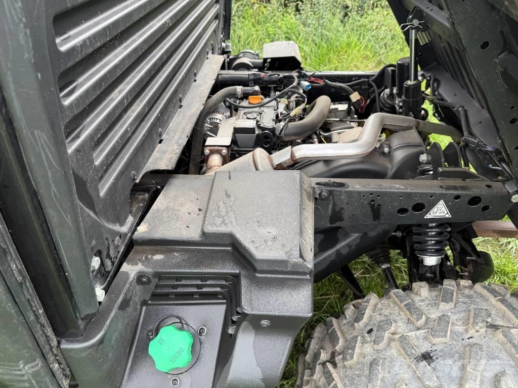 John Deere XUV 865 Utility Machines