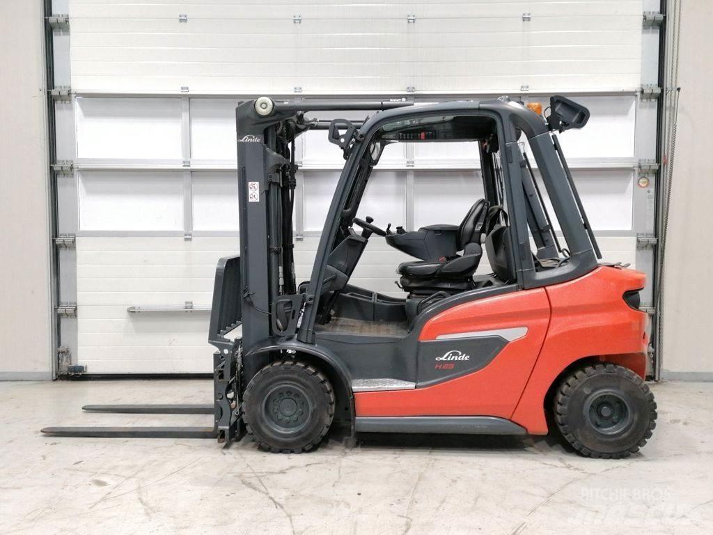 Linde H25T-01 Electric Forklifts