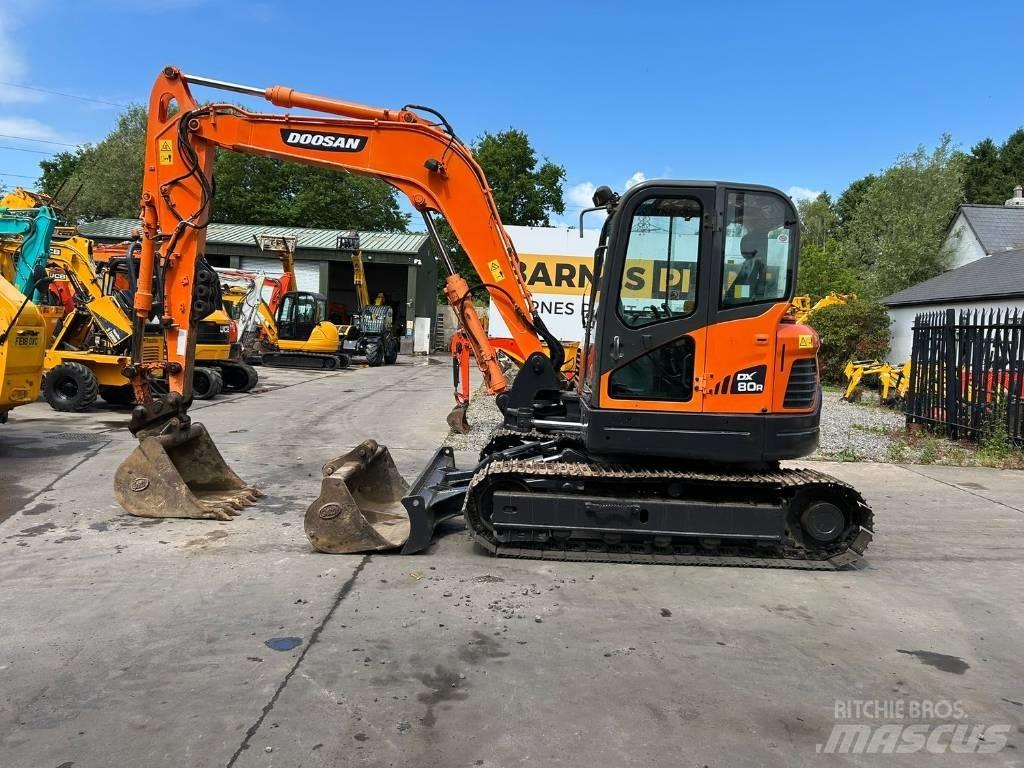 Doosan DX 80 R Mini excavators  7t - 12t
