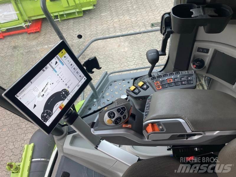 CLAAS TRION 650 Combine Harvesters