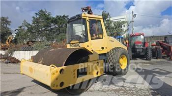 Bomag BW 211 D-40 Twin drum rollers