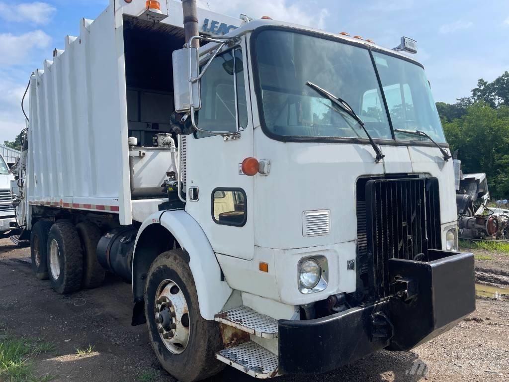 Volvo WX64 Garbage Trucks / Recycling Trucks