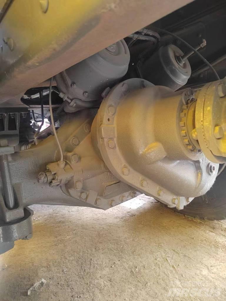 Howo 371 8x4 Dump Trucks