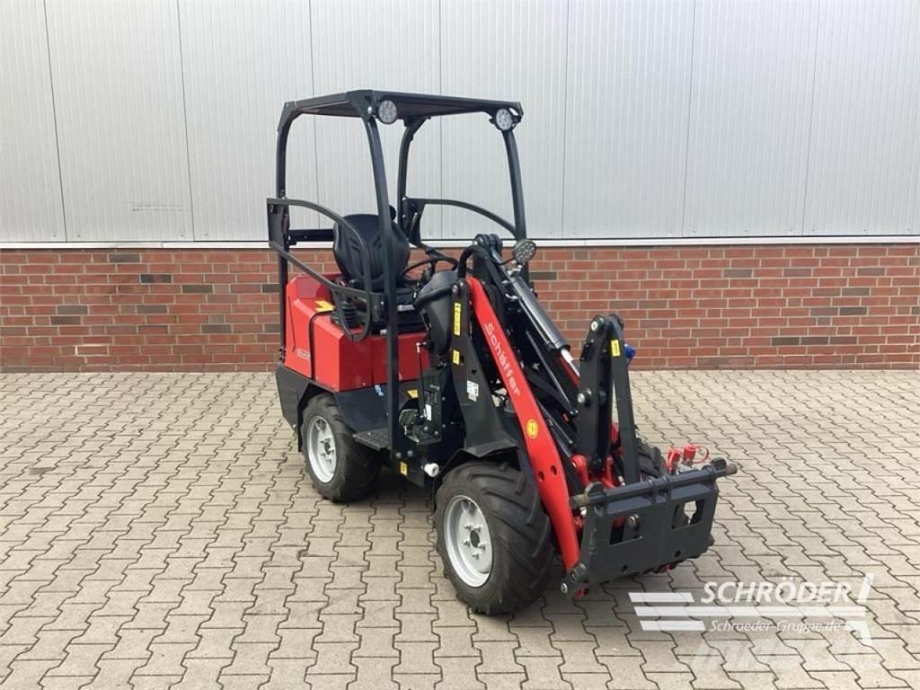 Schäffer 1622 Mini Loader