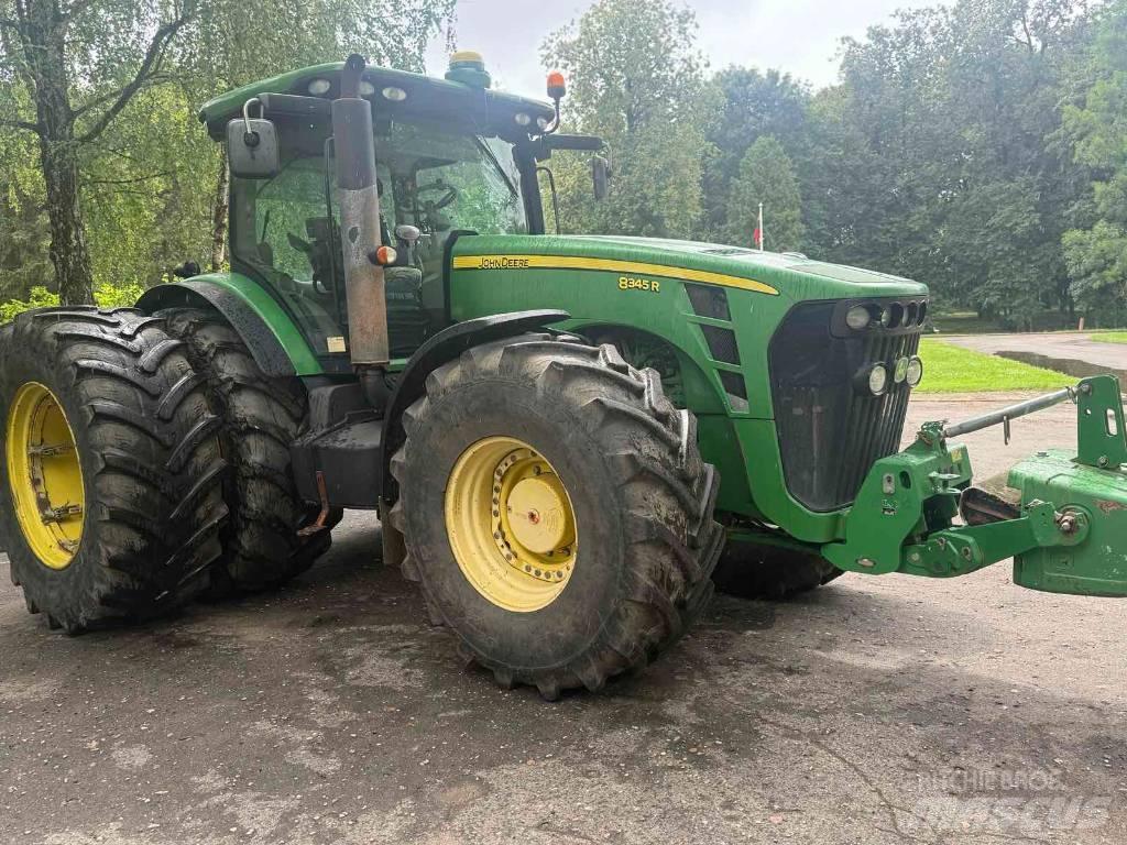 John Deere 8345 R Tractors