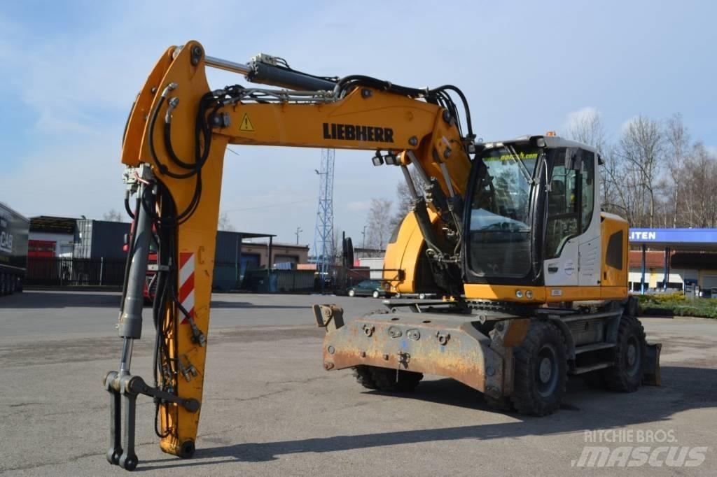 Liebherr A 918 Wheeled Excavators