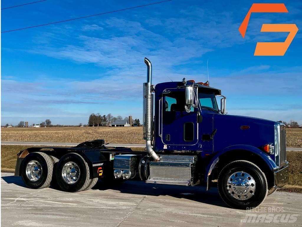 Peterbilt 365 Conventional Trucks / Tractor Trucks
