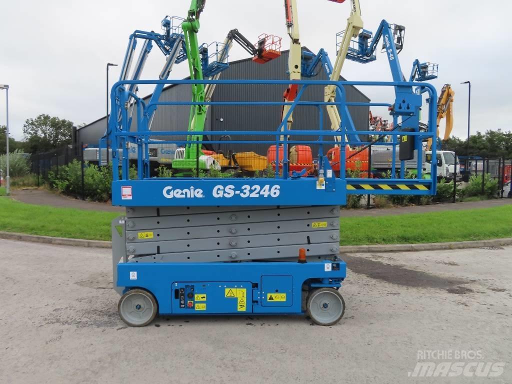 Genie GS 3246 Scissor Lifts