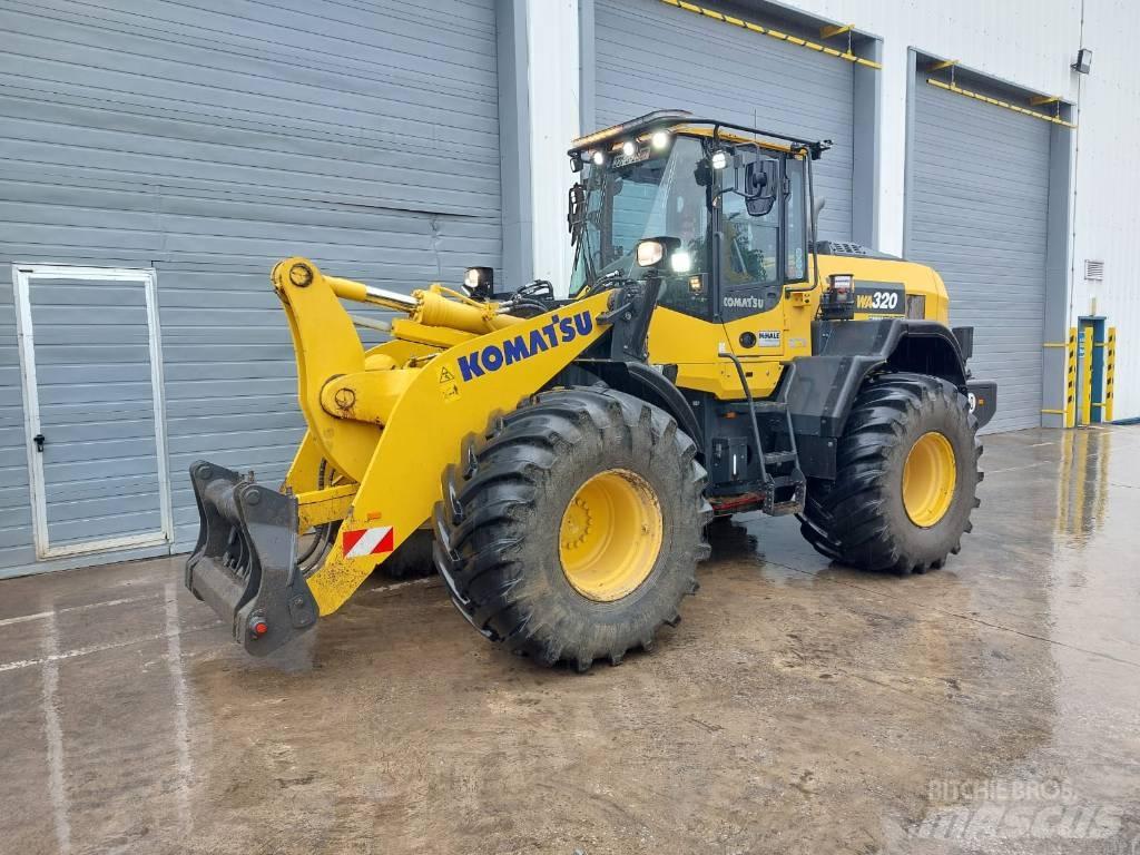 Komatsu WA320-8 Wheel Loaders