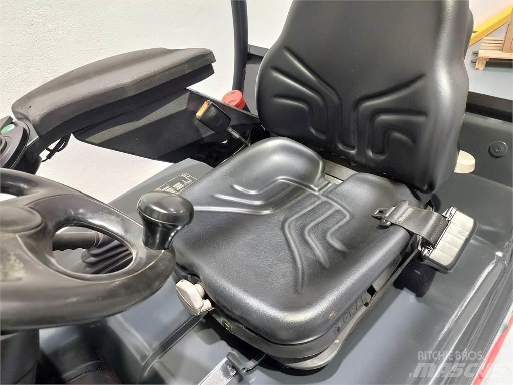 Linde E16 02 Electric Forklifts