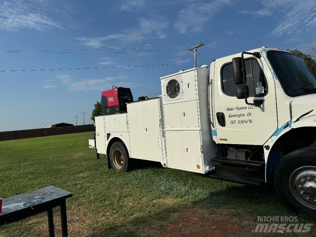Freightliner M2 106 Work Trucks / Municipal