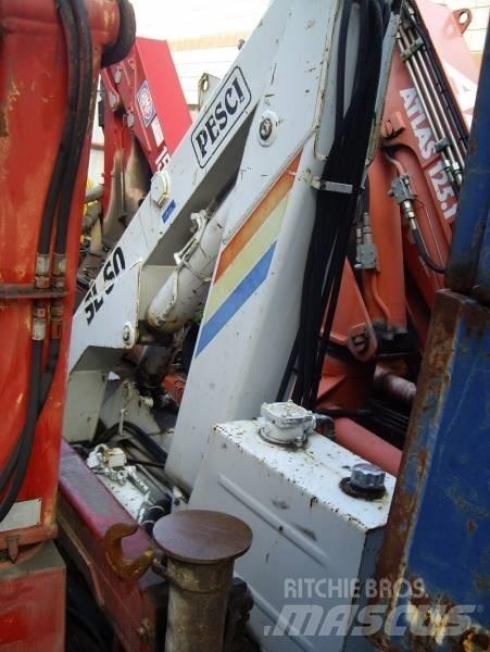 Pesci SL60-2 Knuckleboom cranes