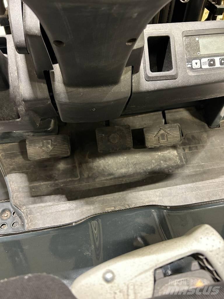 Toyota 8 FBEKT 16 Electric Forklifts