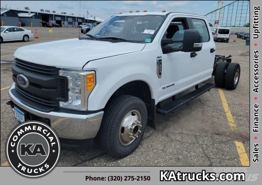 Ford F 350 XL SD Cab & Chassis Trucks