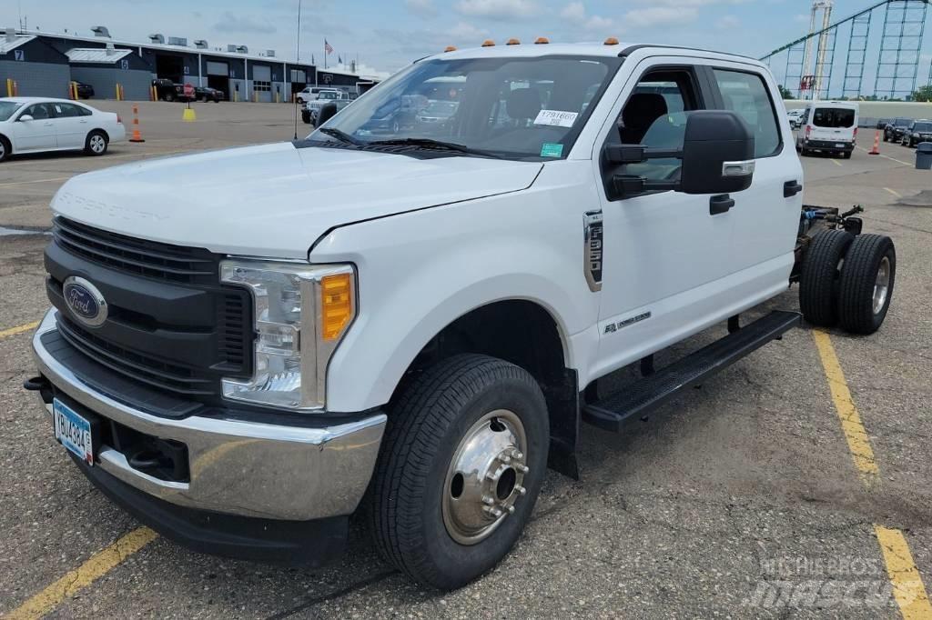 Ford F 350 XL SD Cab & Chassis Trucks