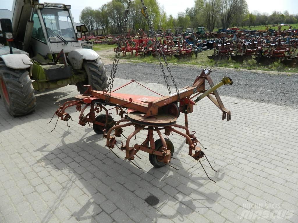 JF CR 320 Rakes and tedders