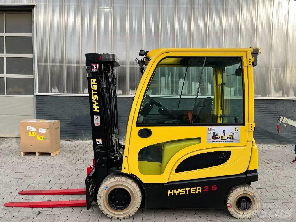 Hyster J2.5XN Electric Forklifts