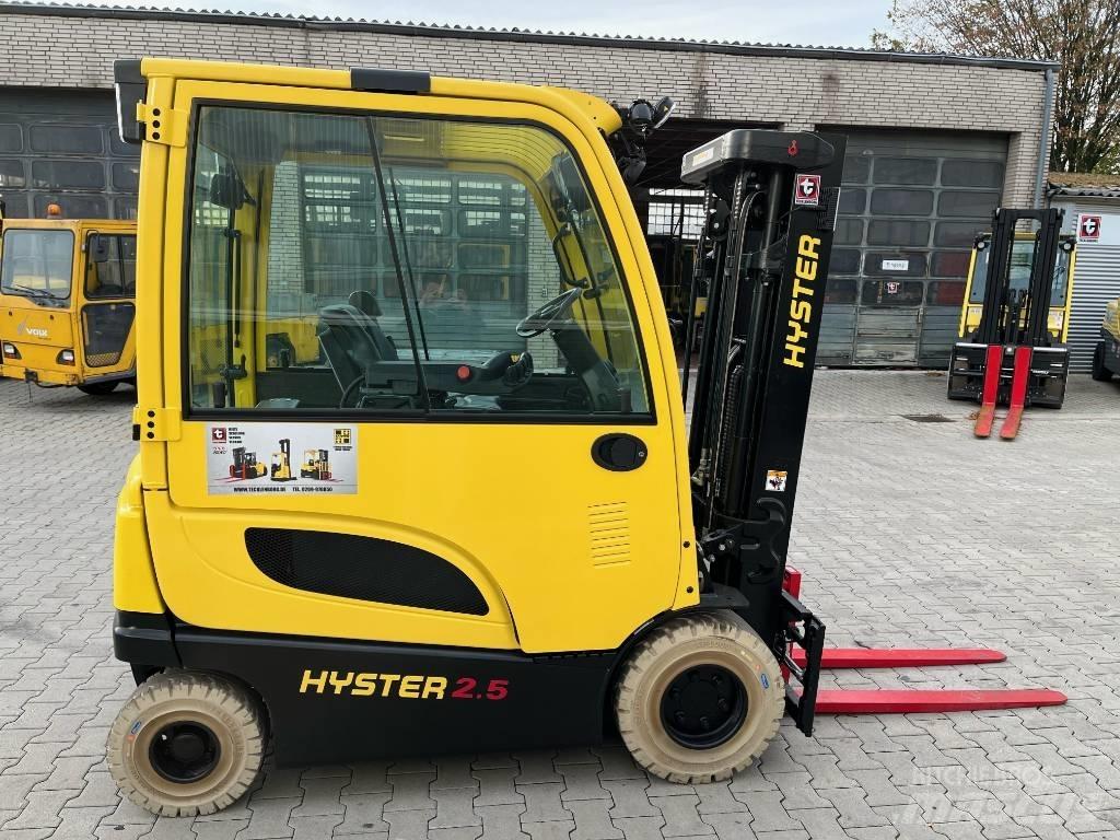 Hyster J2.5XN Electric Forklifts