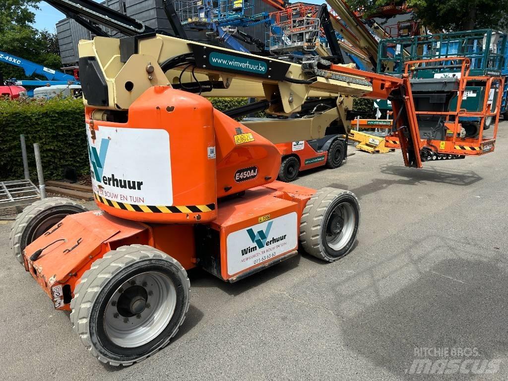 JLG E 450 AJ Articulated boom lifts