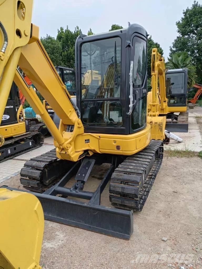 Komatsu PC 30 Mini Excavators <7t (Mini Diggers)