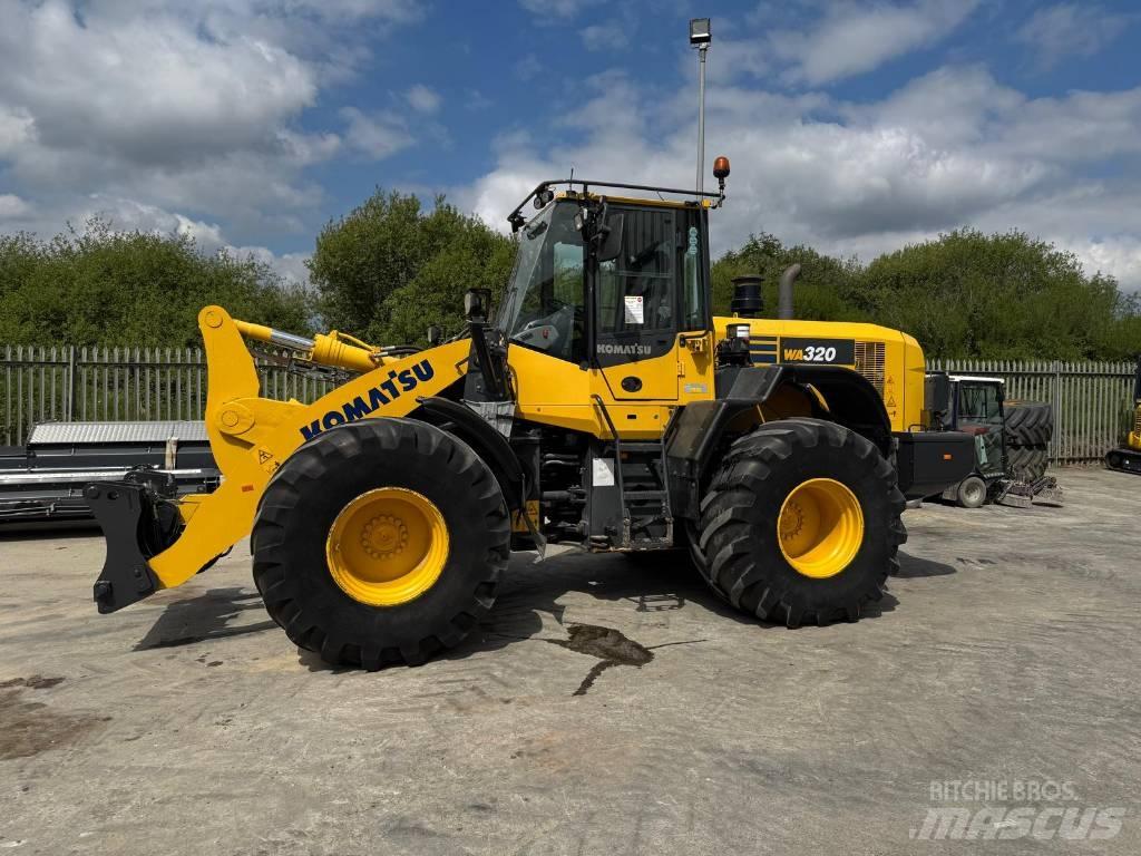 Komatsu WA320-7 Wheel Loaders
