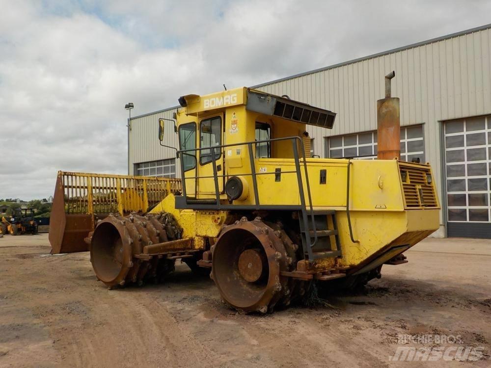 Bomag BC 671 RB Landfill compactors