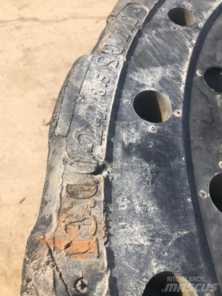  Solid Tires, wheels and rims