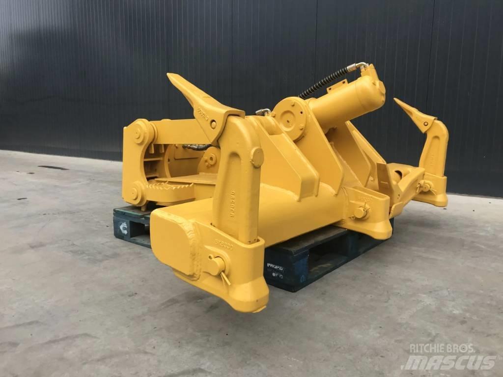 Komatsu D53 Rippers
