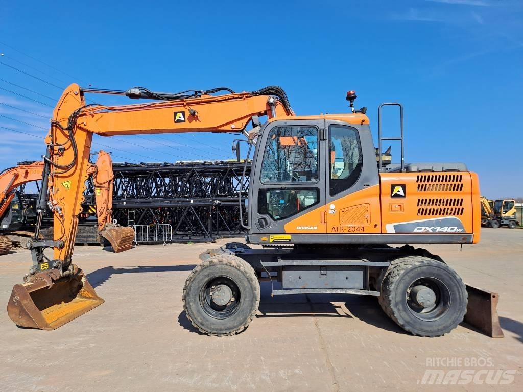Doosan DX140W-5 Wheeled Excavators