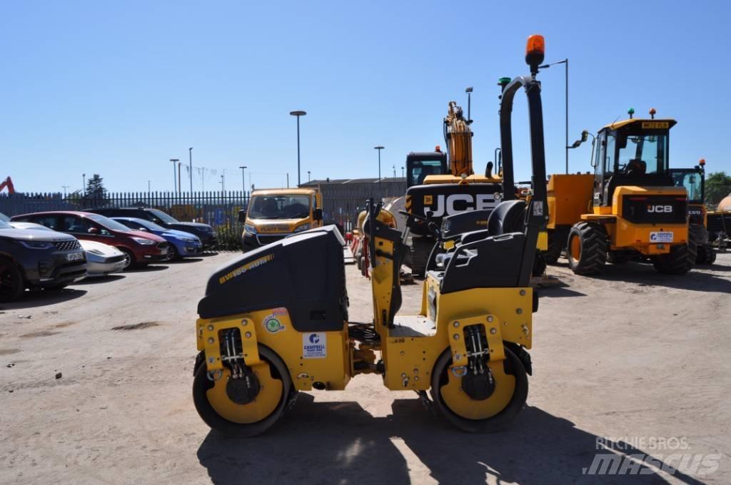 Bomag BW 100 AD M-5 Twin drum rollers