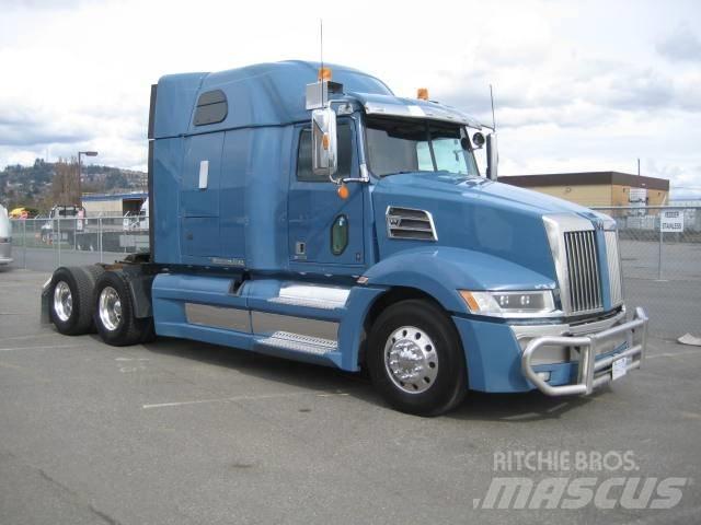 Western Star 5700 XE Conventional Trucks / Tractor Trucks