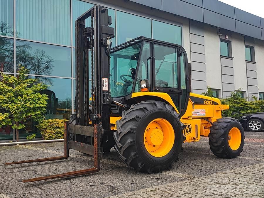 JCB 930 Rough Terrain Trucks