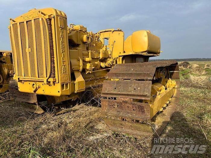 CAT D4 - Crawler dozers