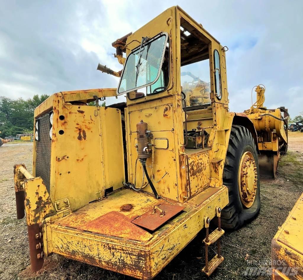 CAT 631 D Water Tankers