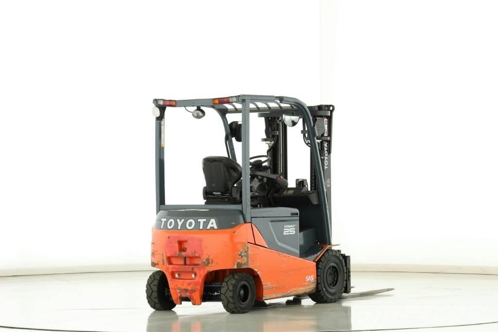 Toyota 8 FBMT 25 Electric Forklifts