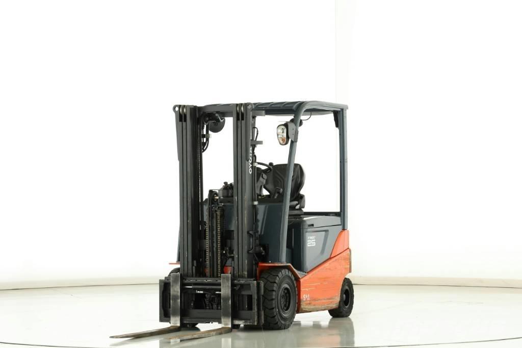 Toyota 8 FBMT 25 Electric Forklifts