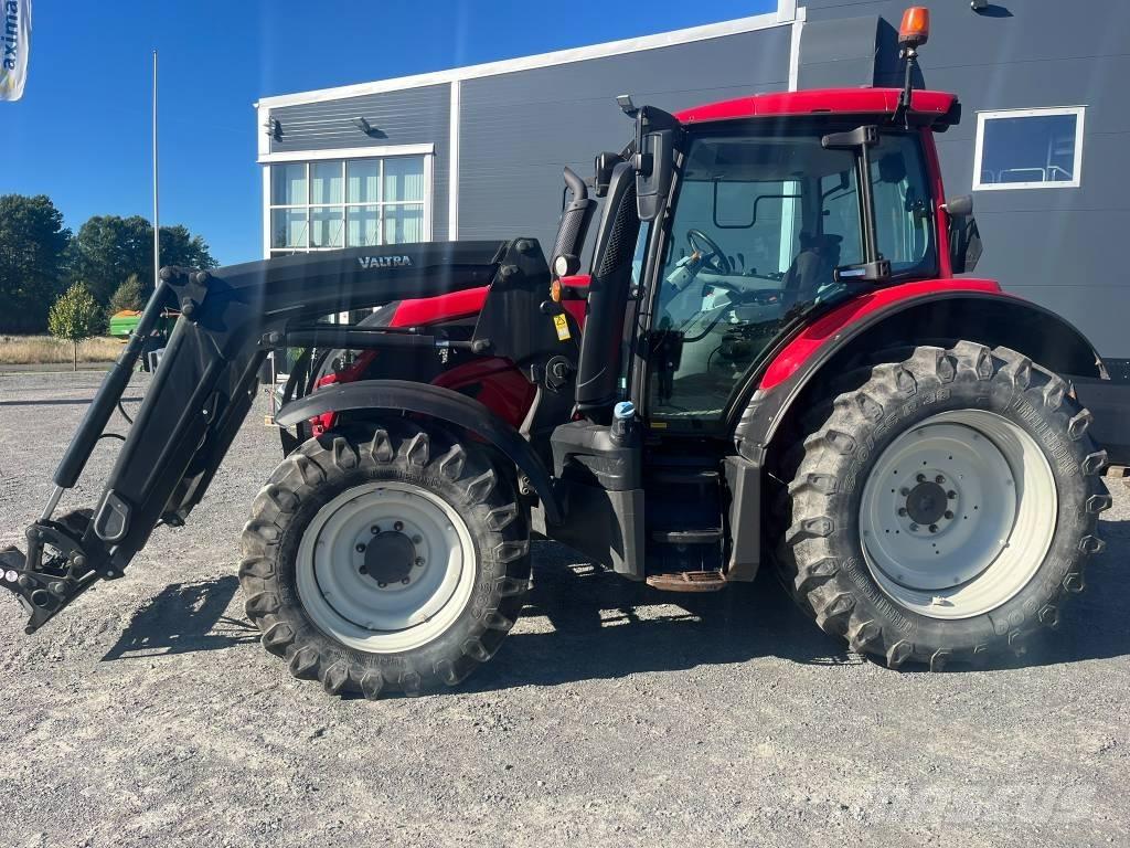 Valtra N 104 HiTech Tractors