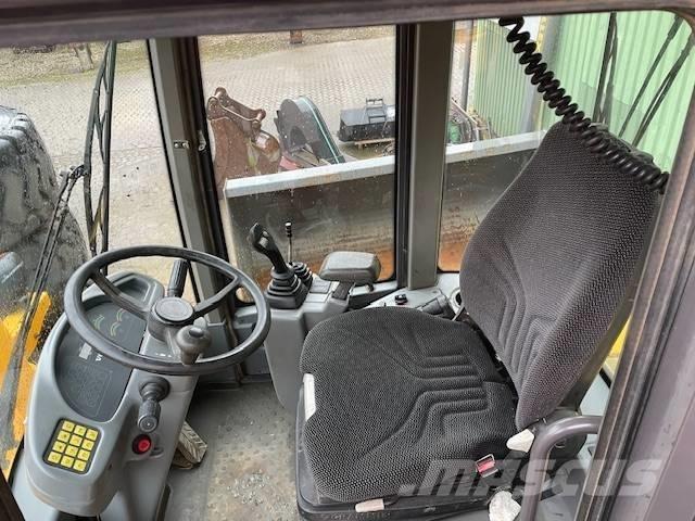 Volvo L30B PRO Wheel Loaders