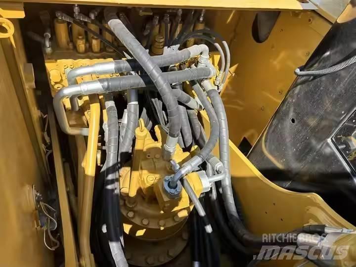 CAT CAT320D Crawler Excavators