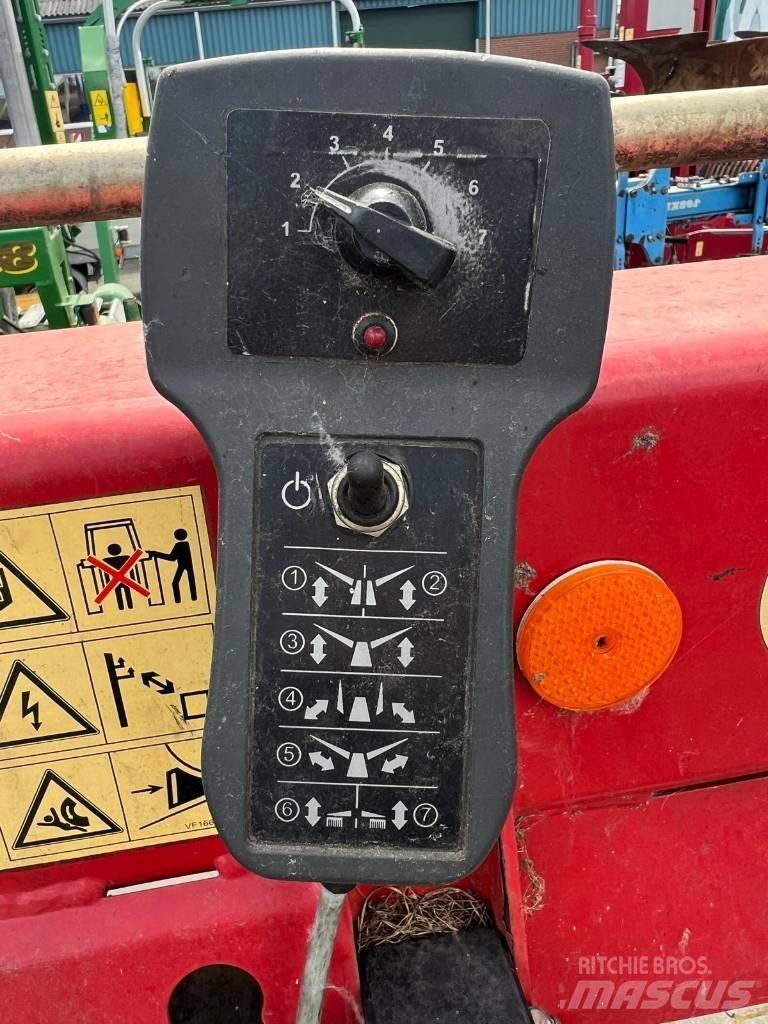 Vicon Andex 1104 Swathers \ Windrowers