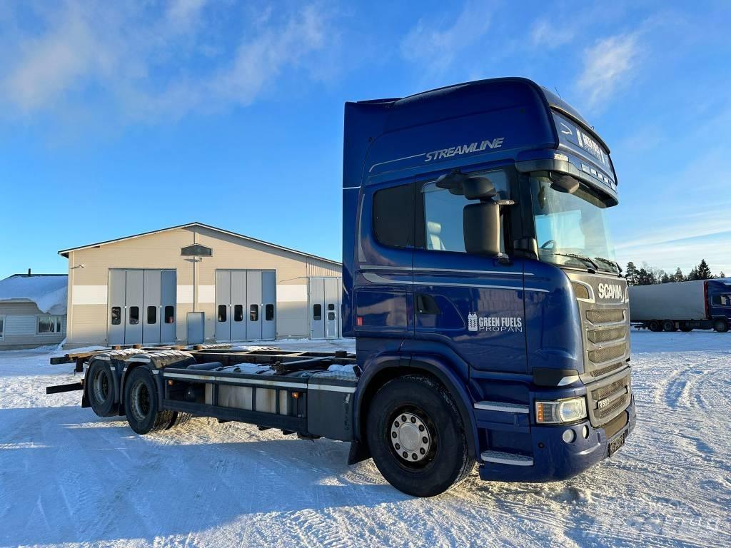 Scania R 560 Cab & Chassis Trucks