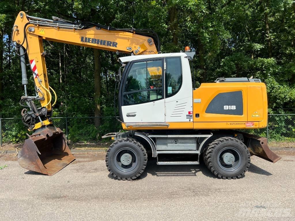 Liebherr A 918 Wheeled Excavators