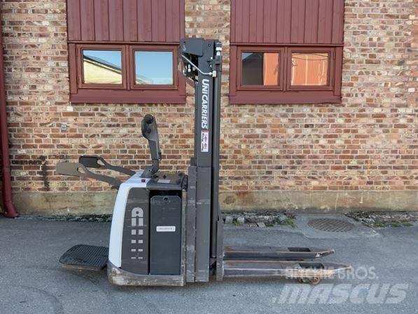 Atlet PSP Self Propelled Stackers