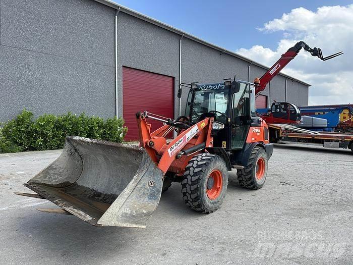 Kubota R065W Wheel Loaders