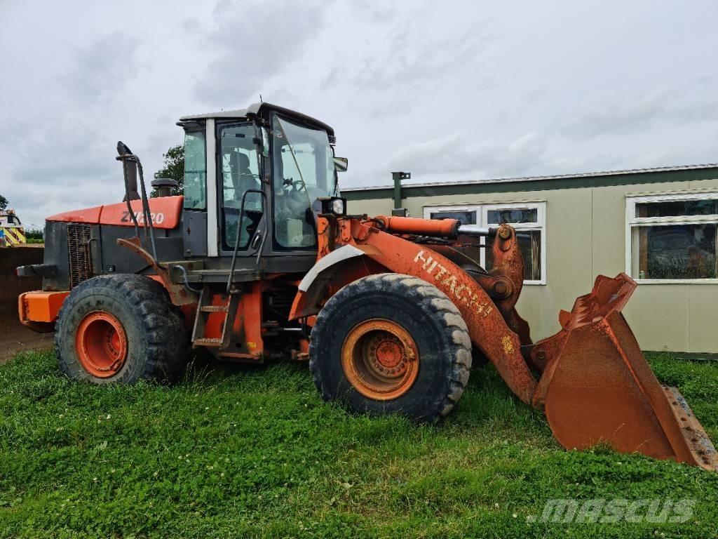Hitachi ZW 220 Wheel Loaders