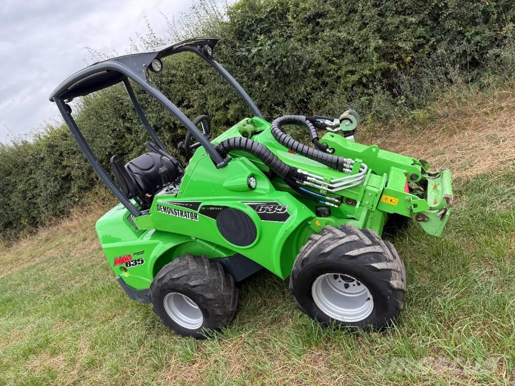 Avant 635 Mini Loader