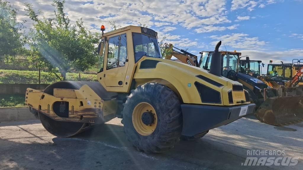 Bomag 213 DH Twin drum rollers