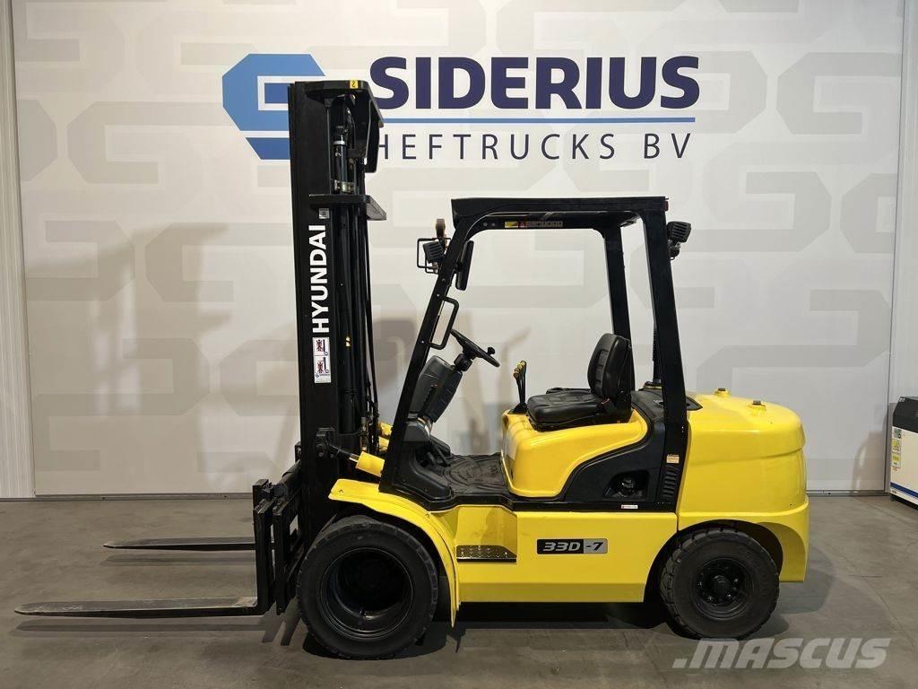 Hyundai 33D-7 Diesel Forklifts