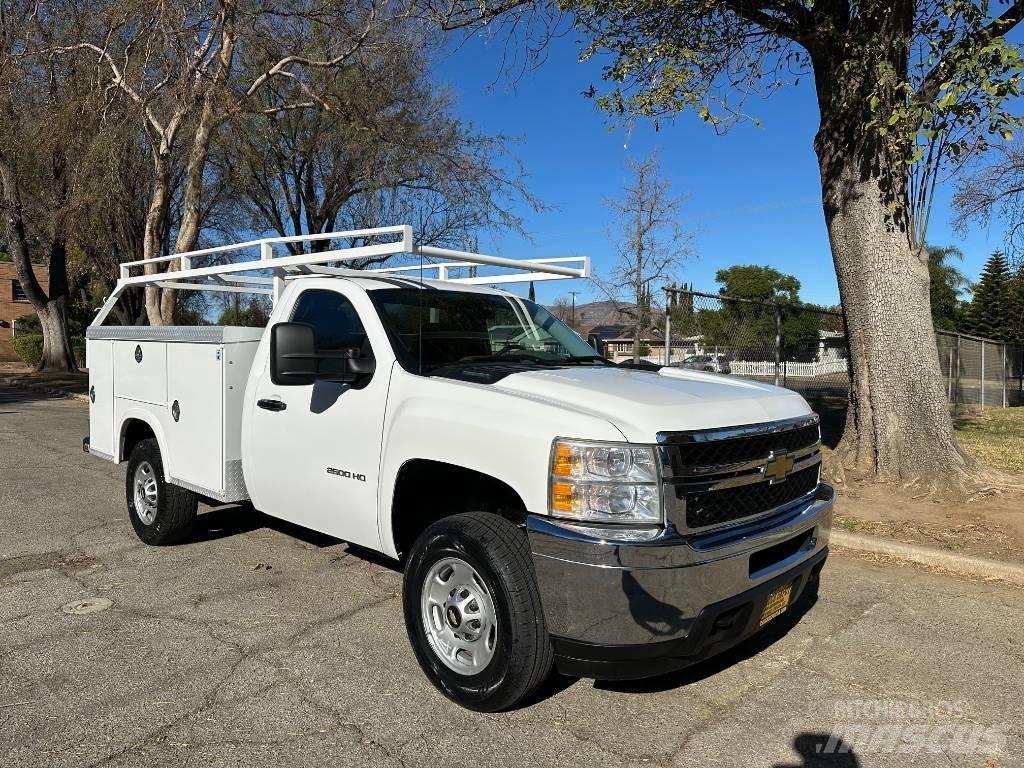 Chevrolet 2500 HD Pickup Trucks