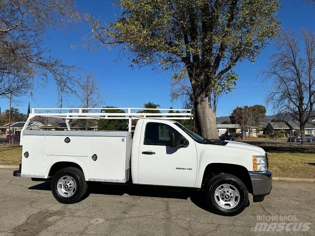 Chevrolet 2500 HD Pickup Trucks